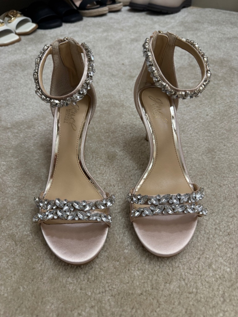 Jewel Badgley Mischa Champagne Blush Satin Crystal Embellished Heels Size 7